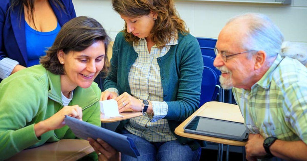 Educación en adultos mayores Educación en adultos mayores