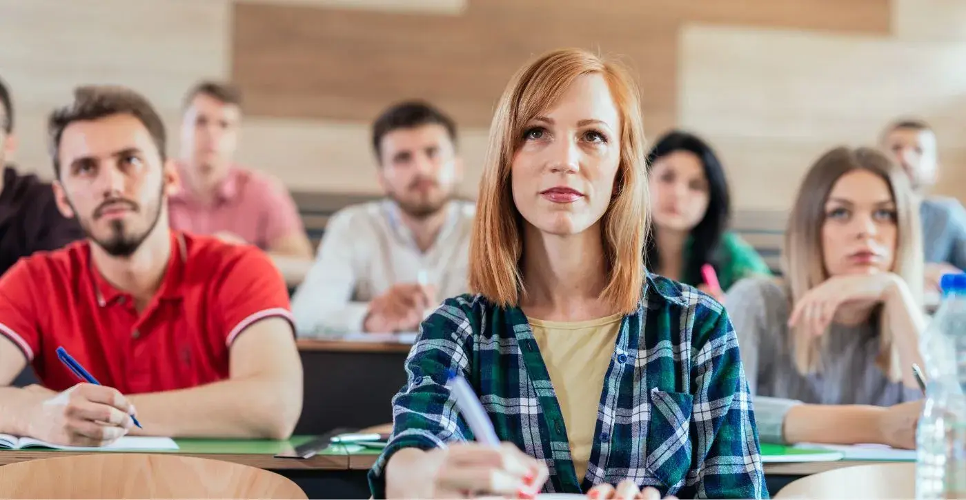 Impacto del máster en empleo y salario