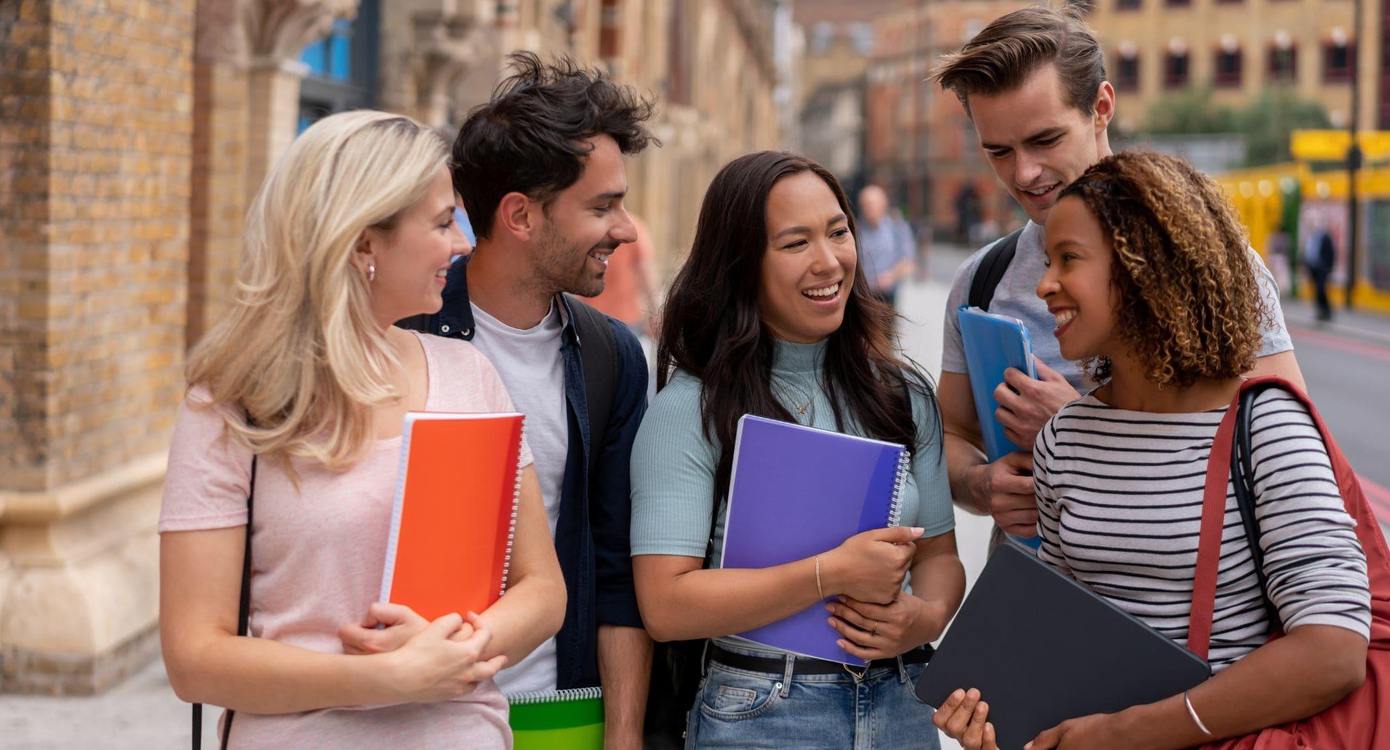 becas y ayudas para estudiar en el extranjero