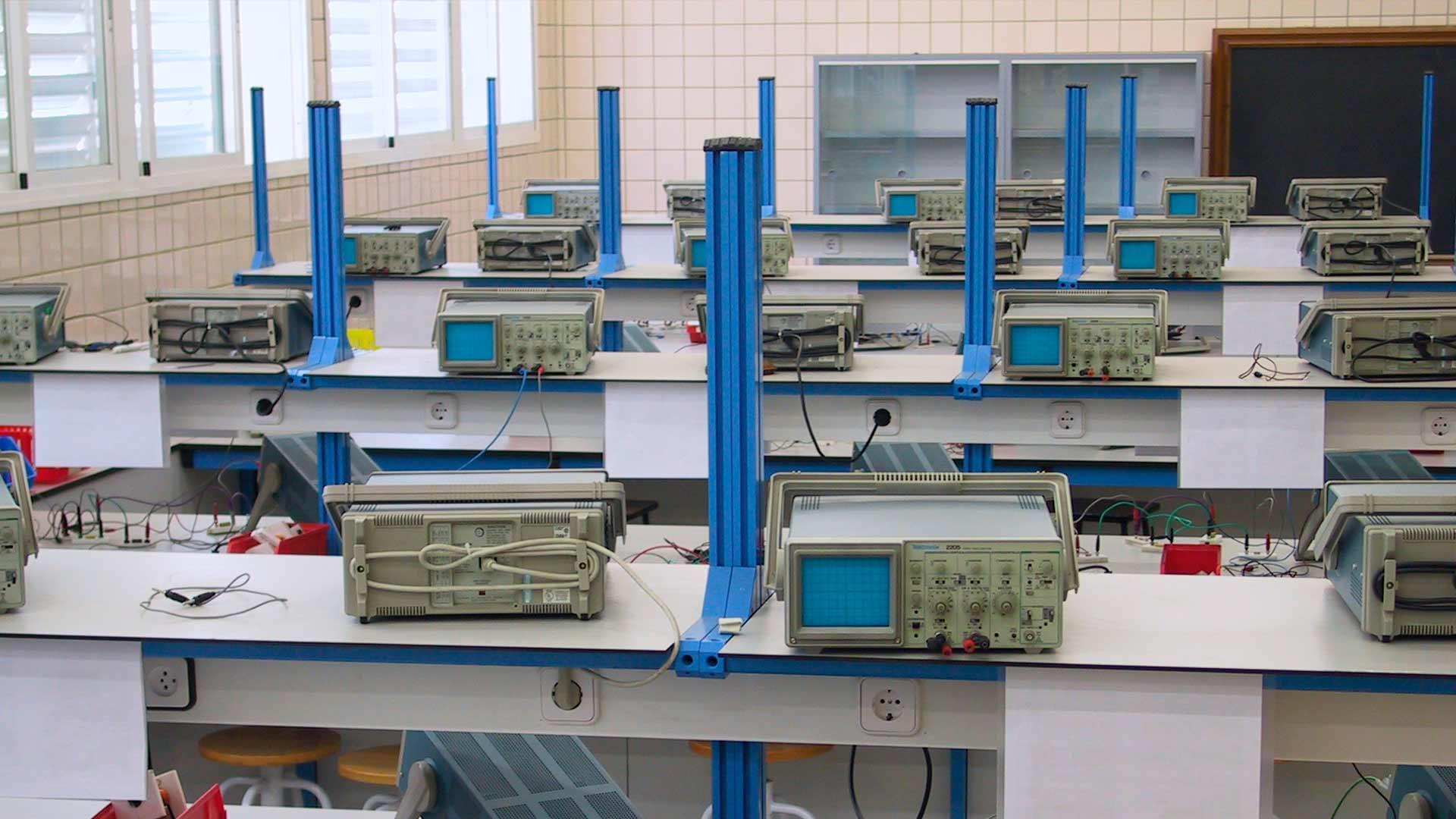 Organización académica en escuela técnica superior de ingeniería Organización académica en escuela técnica superior de ingeniería