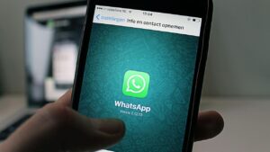 WhatsApp code scam
