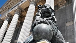 estudios de derecho y ciencia política