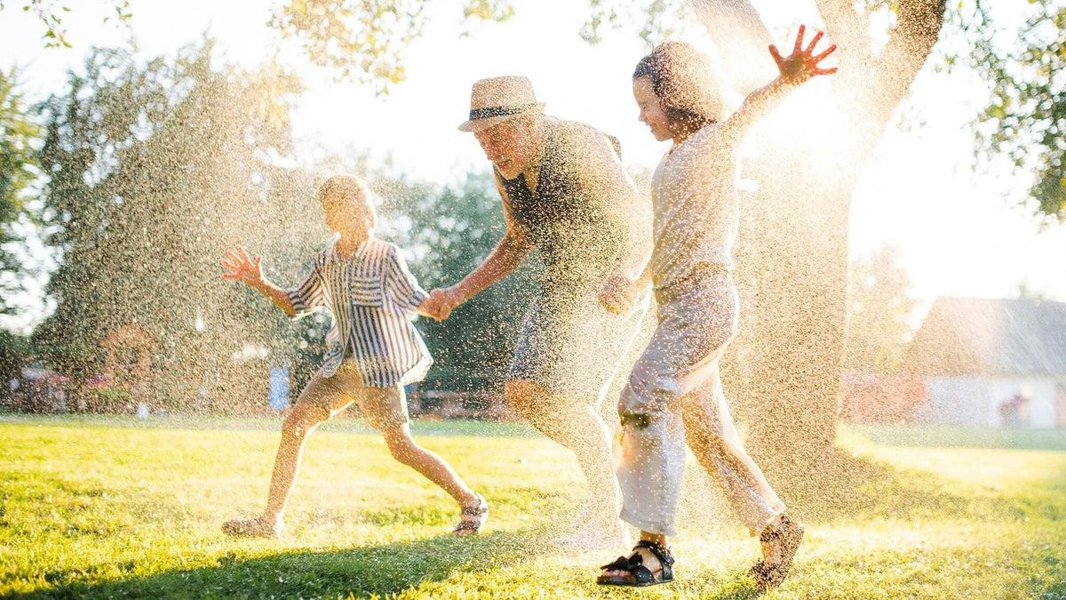 Actividades infantiles veraniegas Niños activos en verano