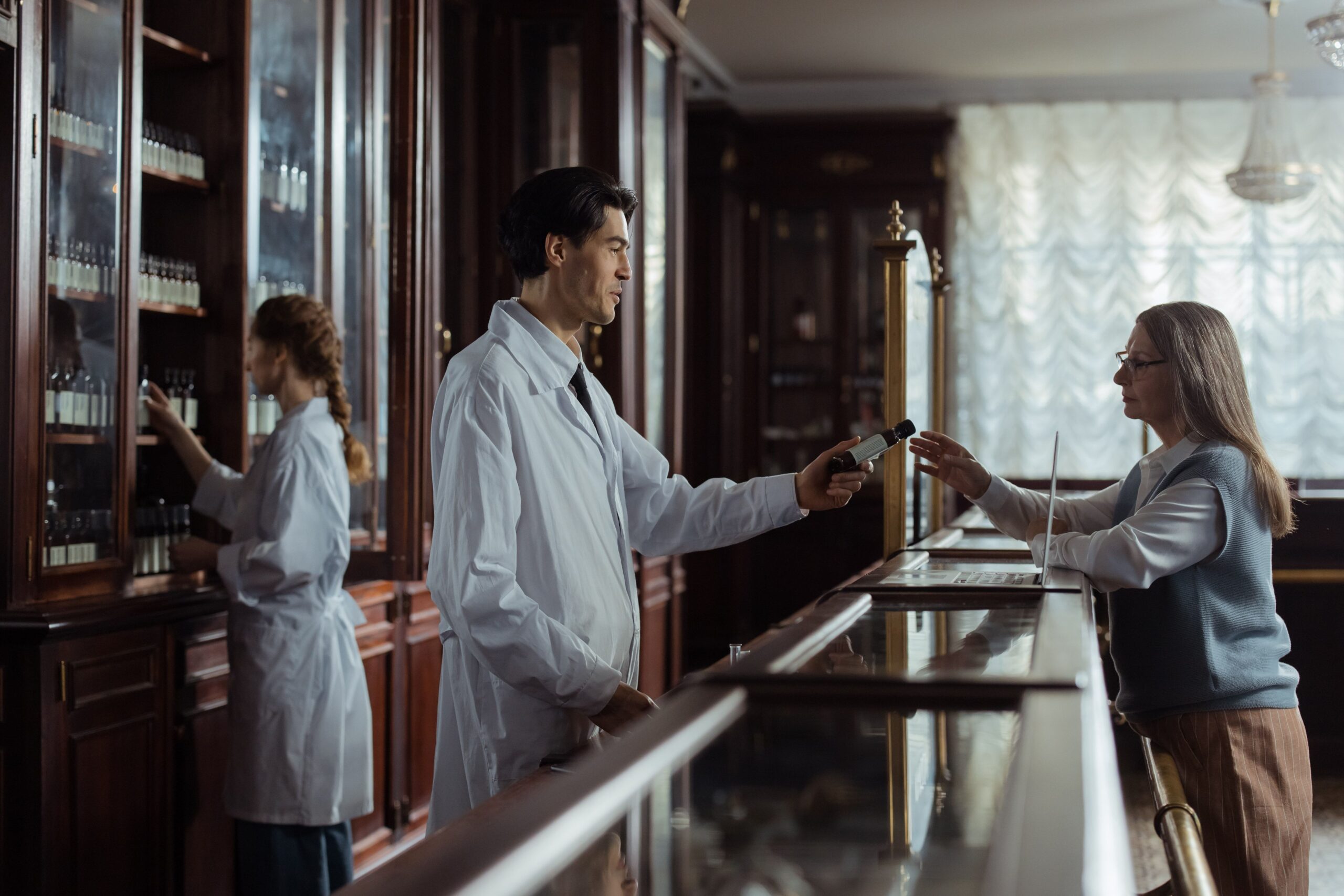 Máster en Farmacia y Parafarmacia Máster en Farmacia y Parafarmacia